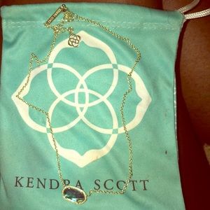 Kendra Scott necklace gold
